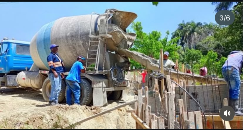 Avanza la construcción del puente en El Hato, fortaleciendo la conectividad del municipio.